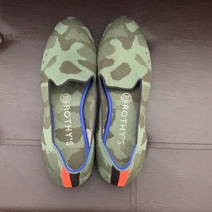 Camp print Rothy’s